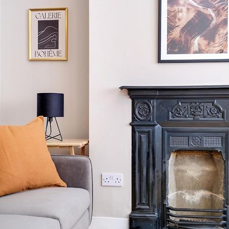 Luxury 3 Bedroom 2 Bathroom House, Fulham By 360Stays London Exterior photo