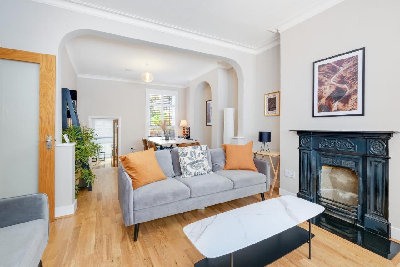 Luxury 3 Bedroom 2 Bathroom House, Fulham By 360Stays London Exterior photo