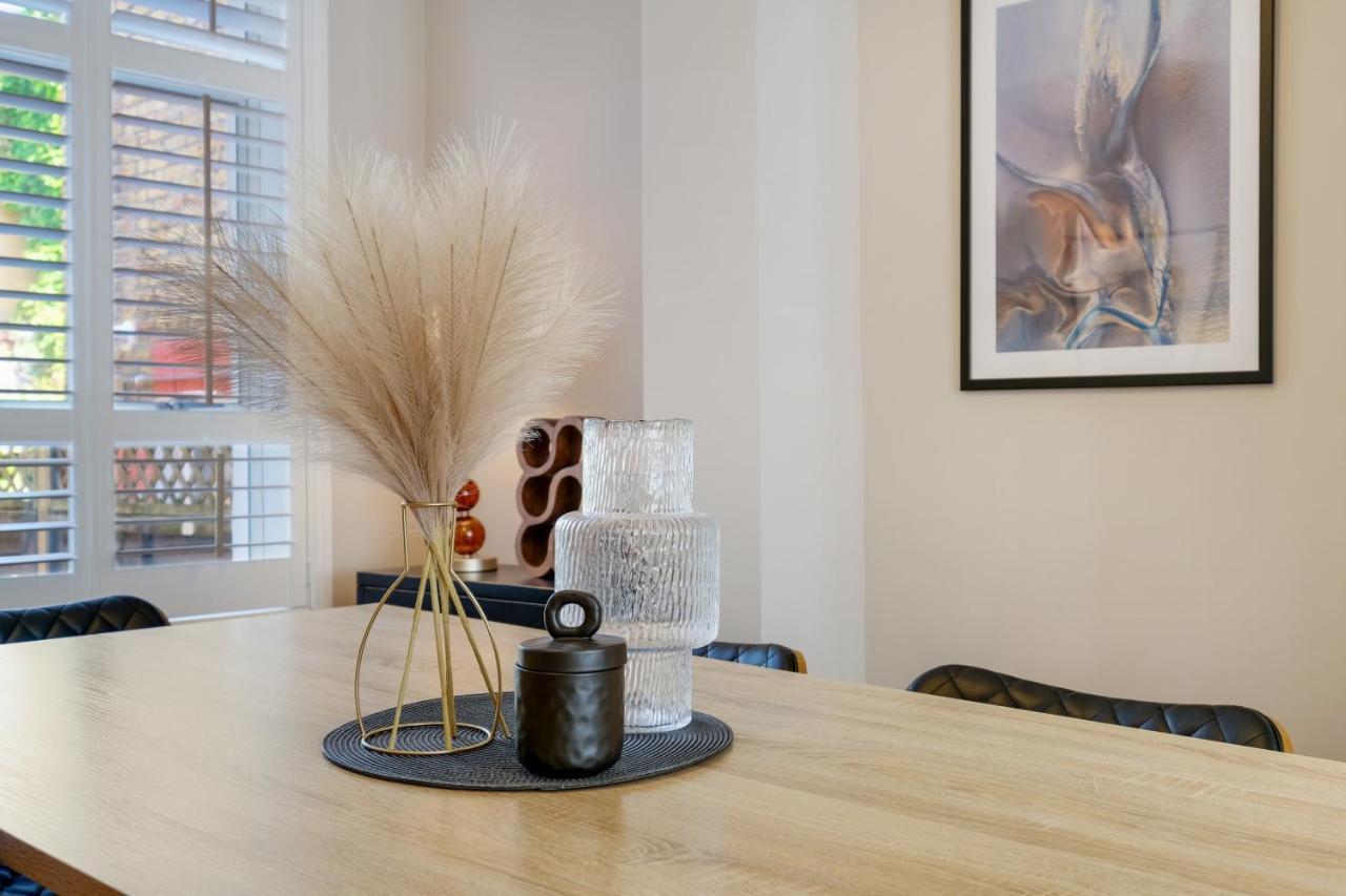 Luxury 3 Bedroom 2 Bathroom House, Fulham By 360Stays London Exterior photo
