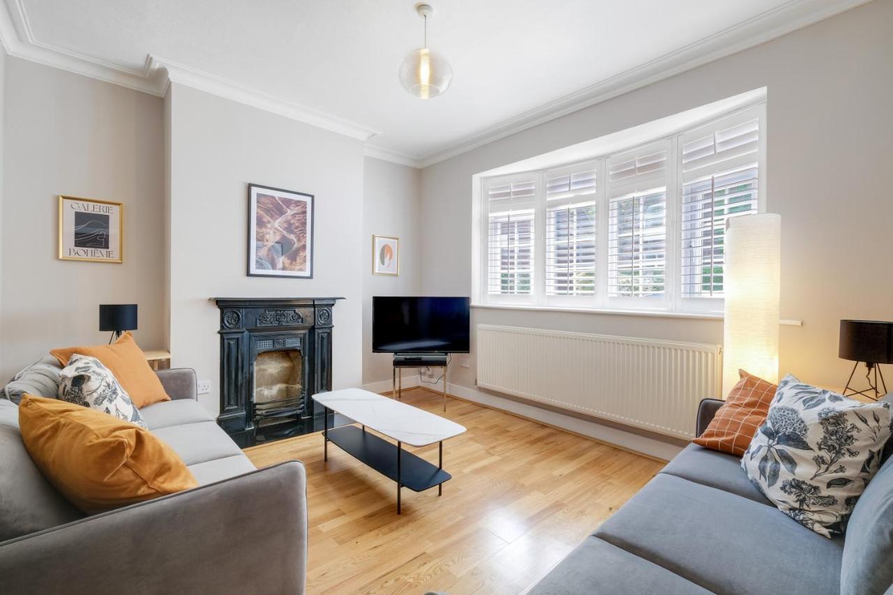 Luxury 3 Bedroom 2 Bathroom House, Fulham By 360Stays London Exterior photo