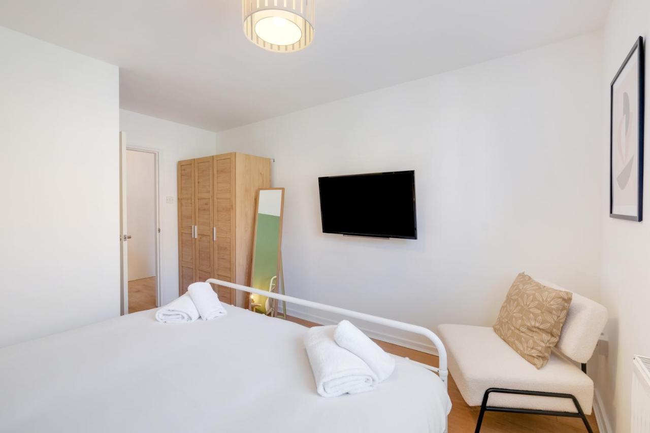 Luxury 3 Bedroom 2 Bathroom House, Fulham By 360Stays London Exterior photo