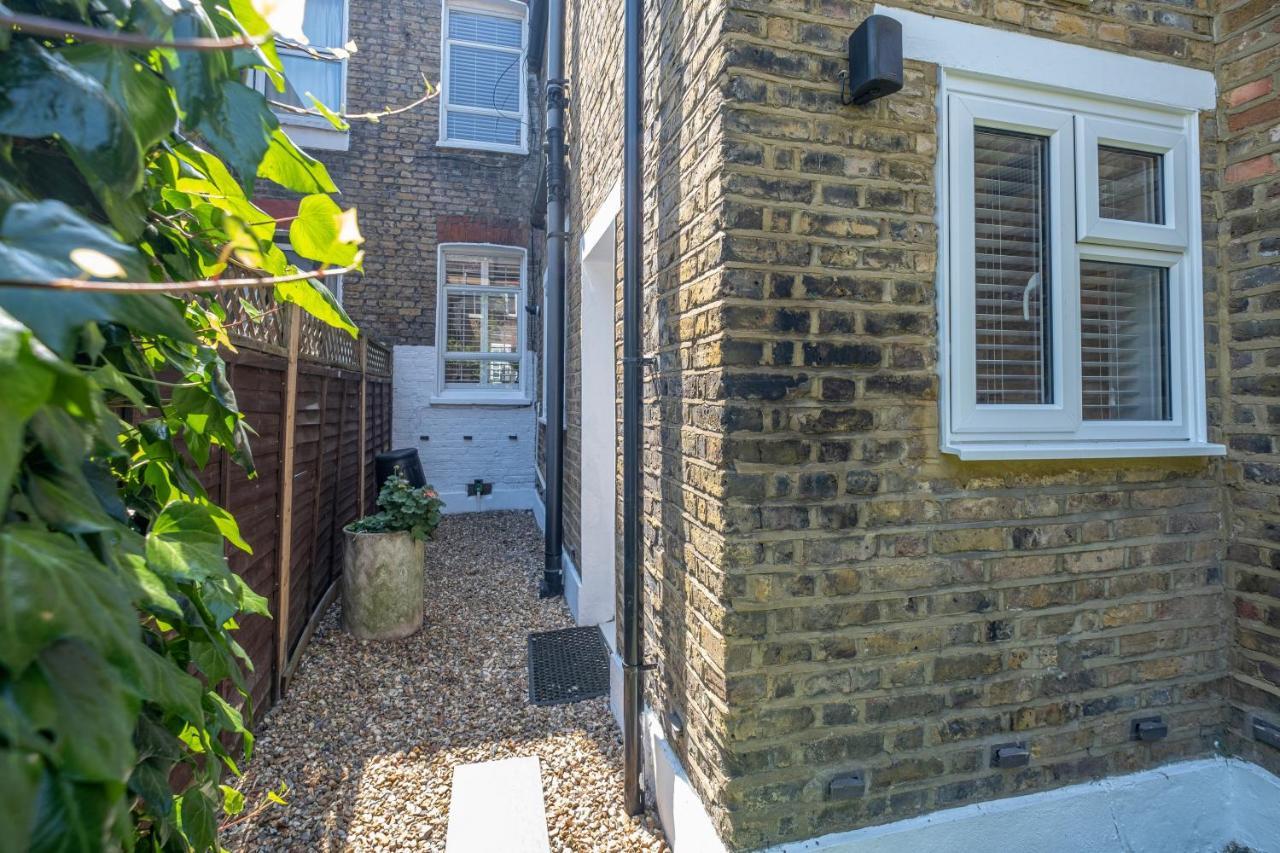 Luxury 3 Bedroom 2 Bathroom House, Fulham By 360Stays London Exterior photo
