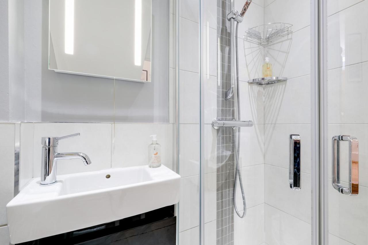 Luxury 3 Bedroom 2 Bathroom House, Fulham By 360Stays London Exterior photo