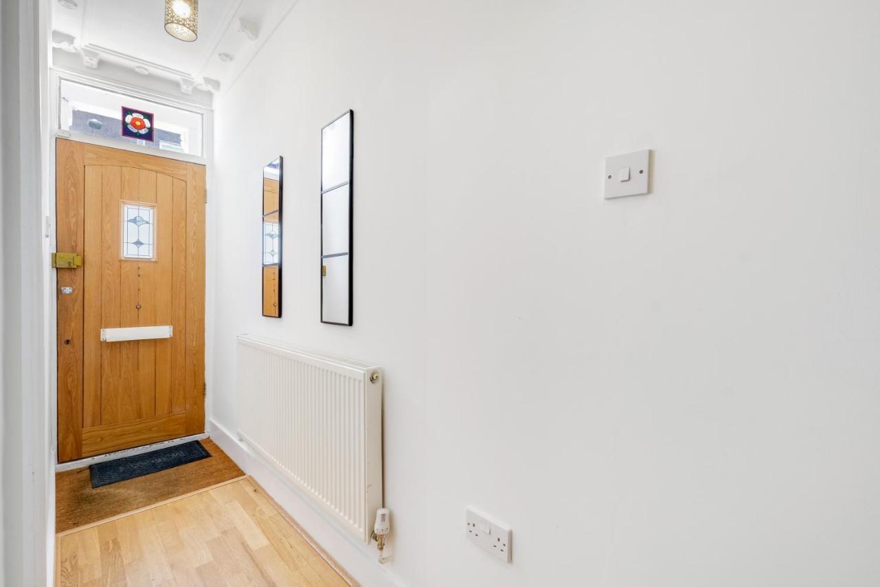 Luxury 3 Bedroom 2 Bathroom House, Fulham By 360Stays London Exterior photo